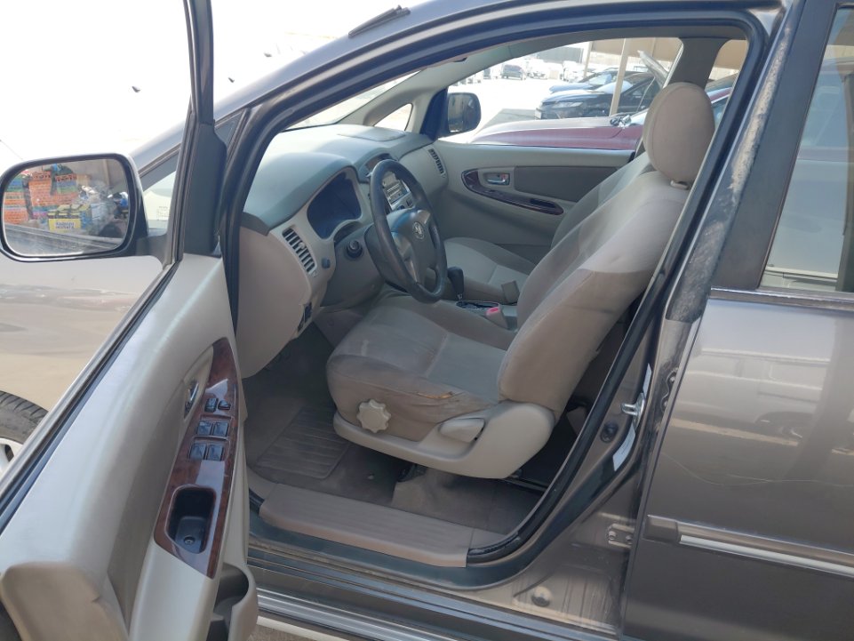 تويوتا انوفا  2014 image