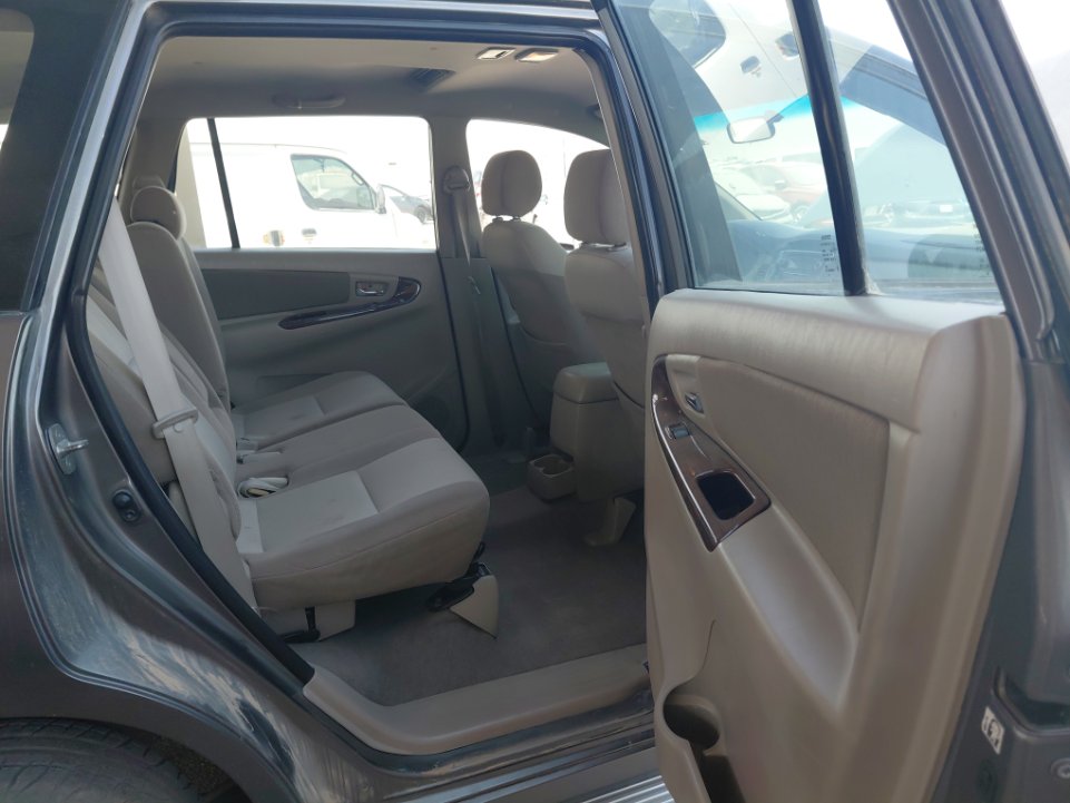 تويوتا انوفا  2014 image