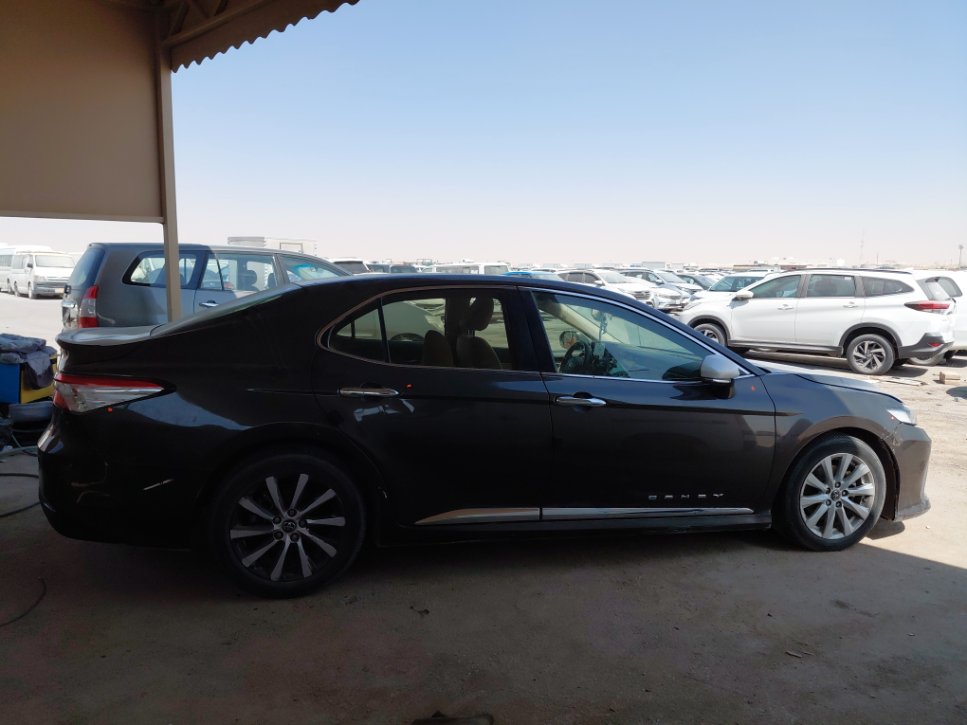 تويوتا كامري GLE 2019 image