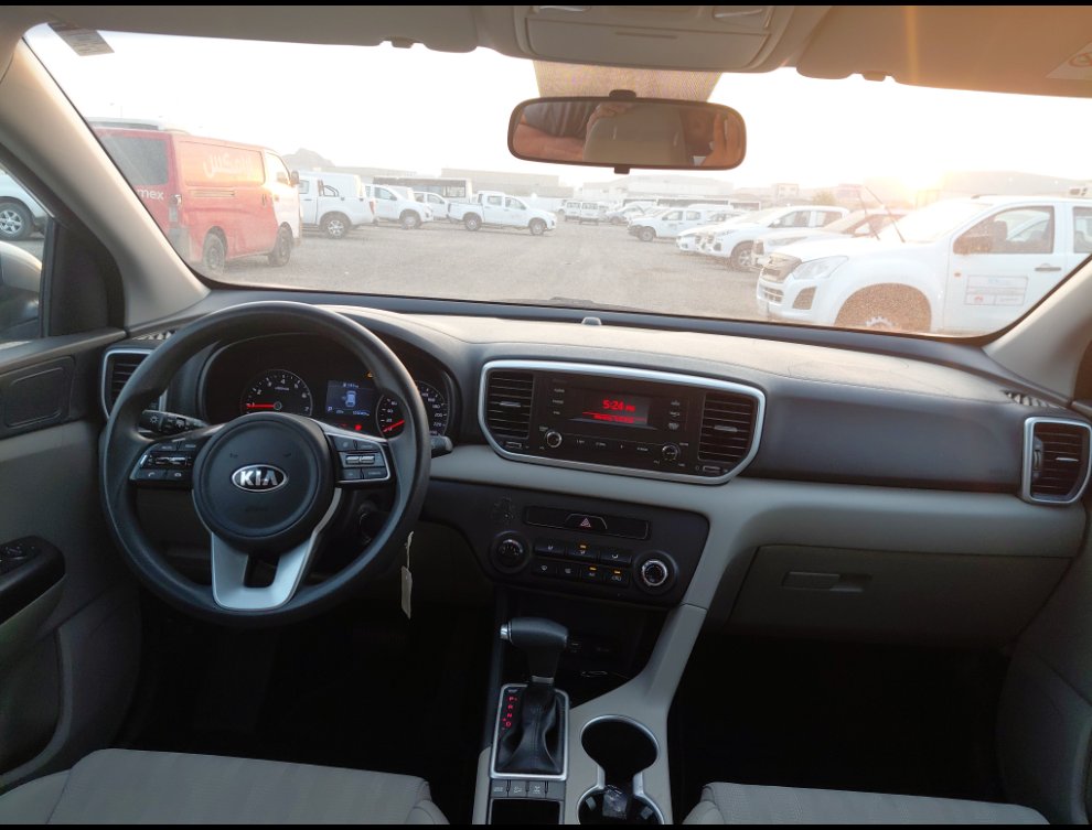 كيا سبورتاج  QLE LX 4WD 2020 image