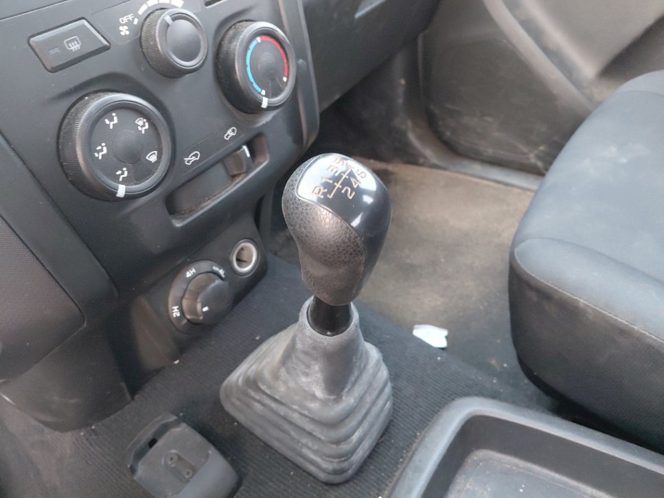 Isuzu D MAX 4x4  2024 image