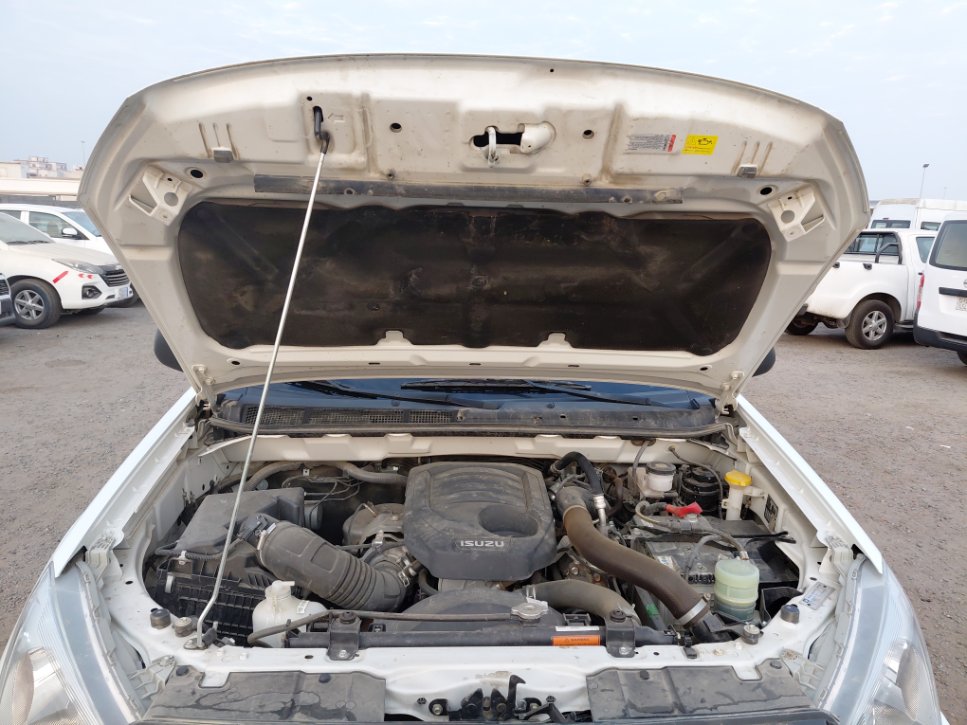 Isuzu D MAX 4x4  2024 image