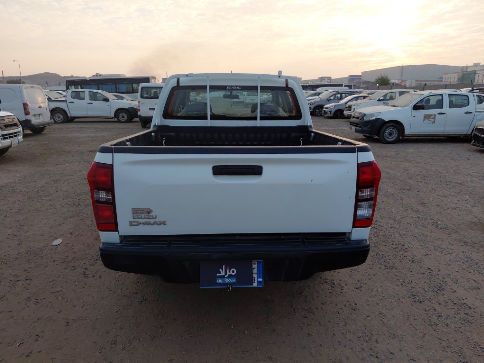 Isuzu D MAX 4x4  2024 image