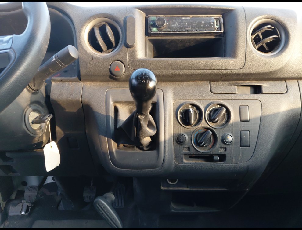 نيسان أورفان  2023 image