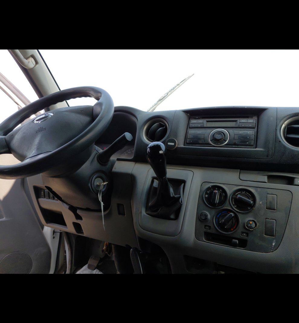 نيسان أورفان  2020 image