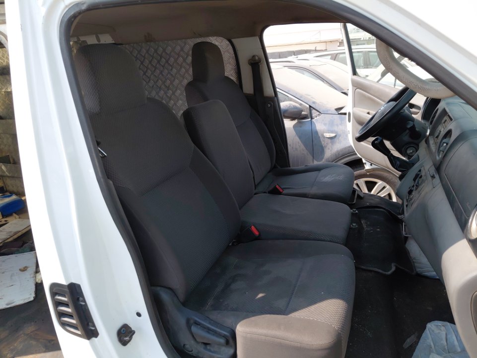 نيسان أورفان  2020 image