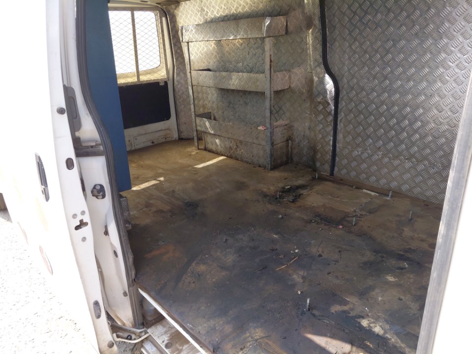 نيسان أورفان  2020 image