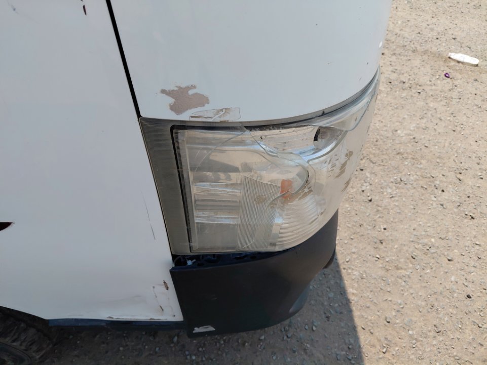 نيسان أورفان  2020 image