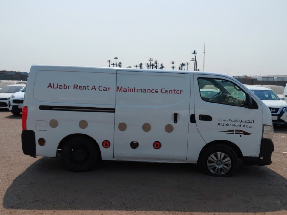 نيسان أورفان  2020 image