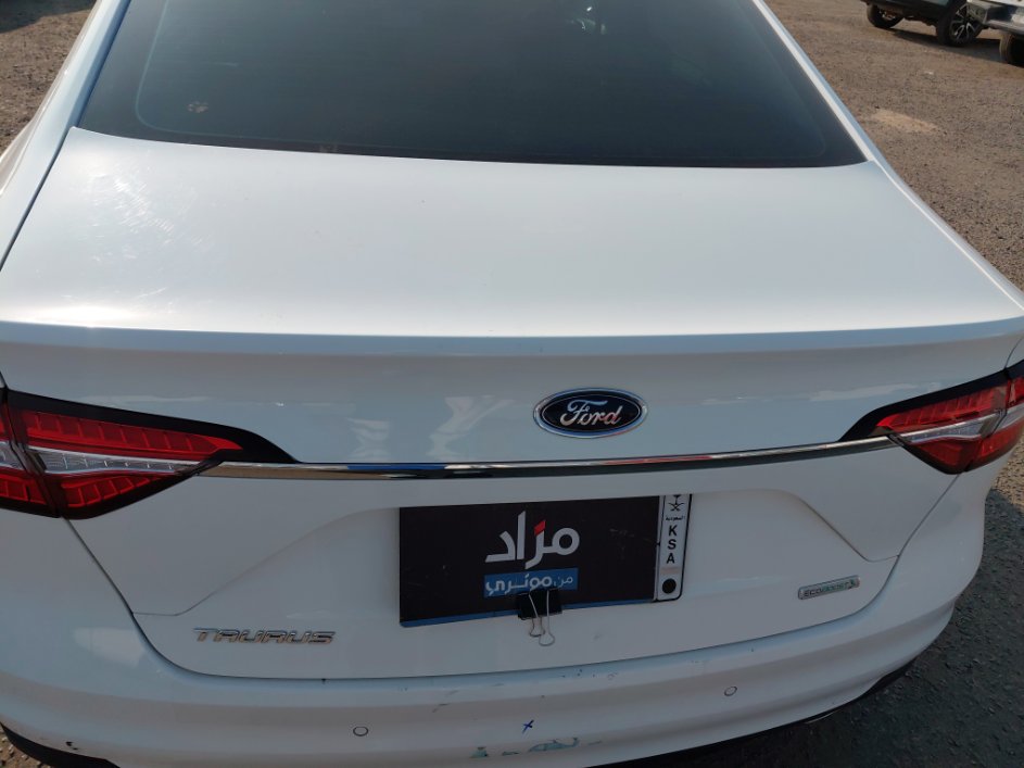 Ford Taurus  2022 image