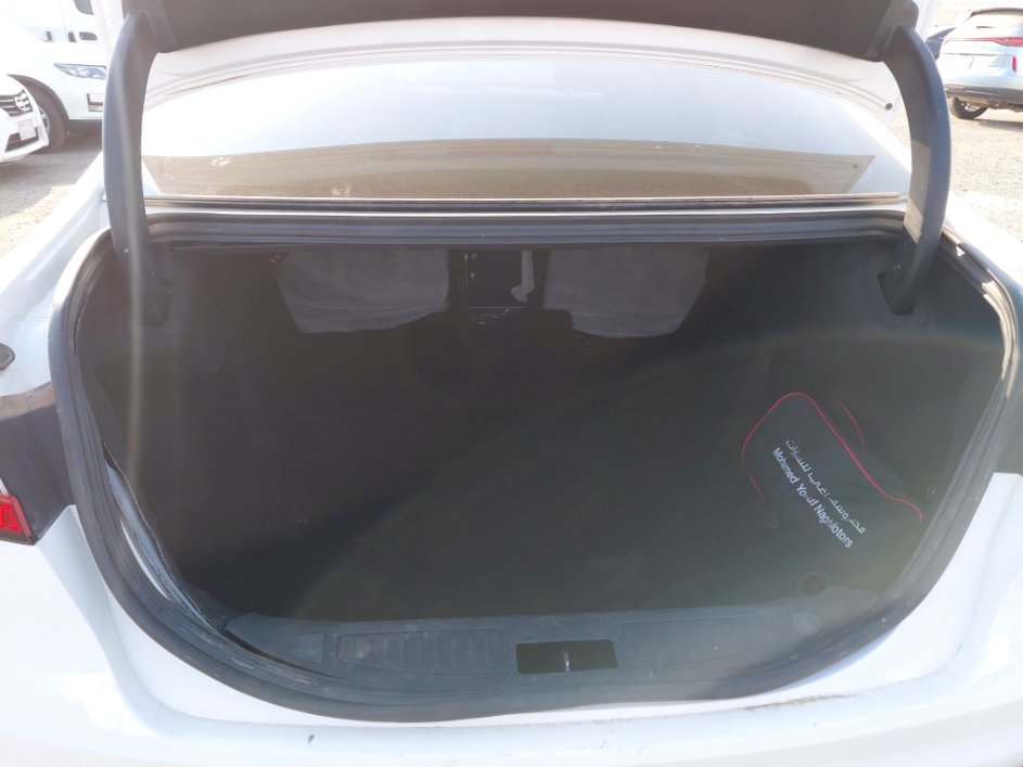 Ford Taurus  2022 image