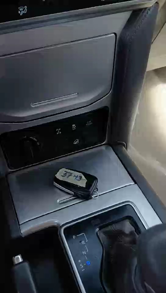 Toyota Prado  2022 video