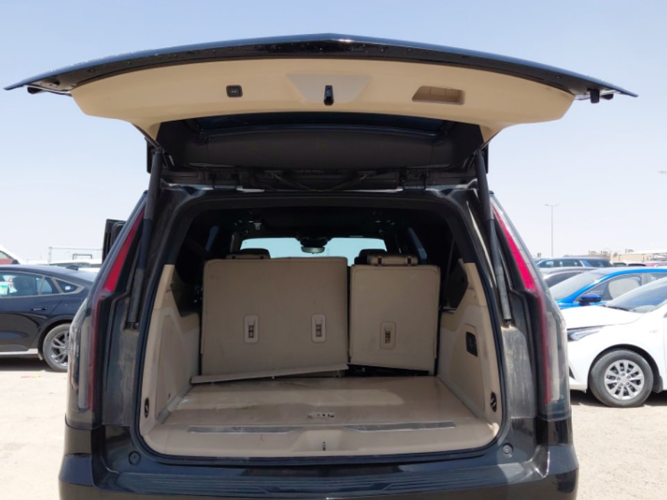 Cadillac Escalade  2021 image