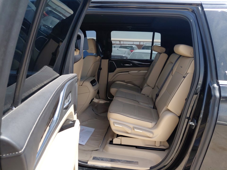 Cadillac Escalade  2021 image