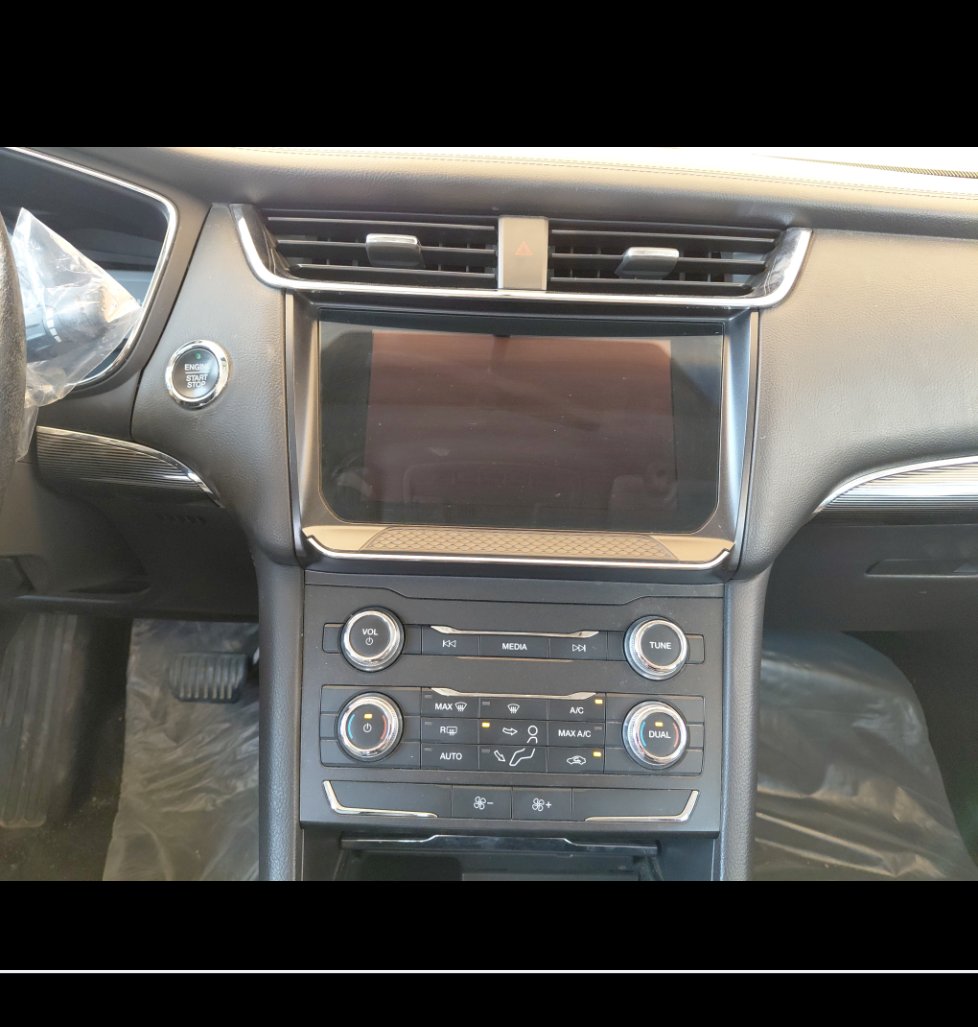 Ford Taurus  2022 image