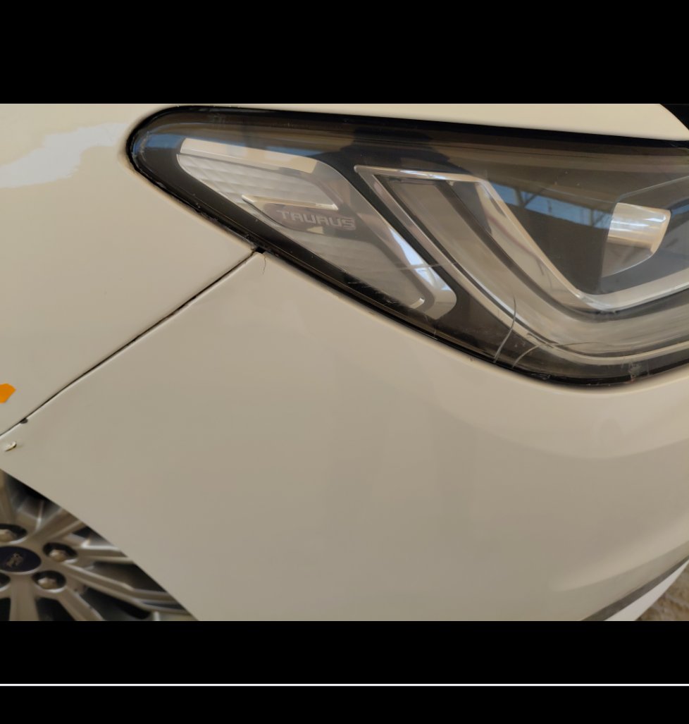 Ford Taurus  2022 image