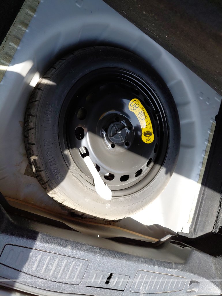 Ford Taurus  2022 image