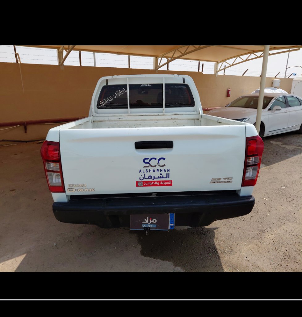 ايسوزو ديماكس  2018 image