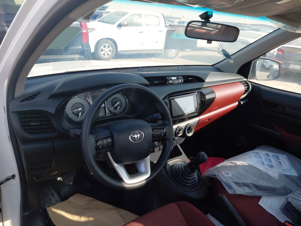 Toyota Hilux 4X2 GLX 2023 image