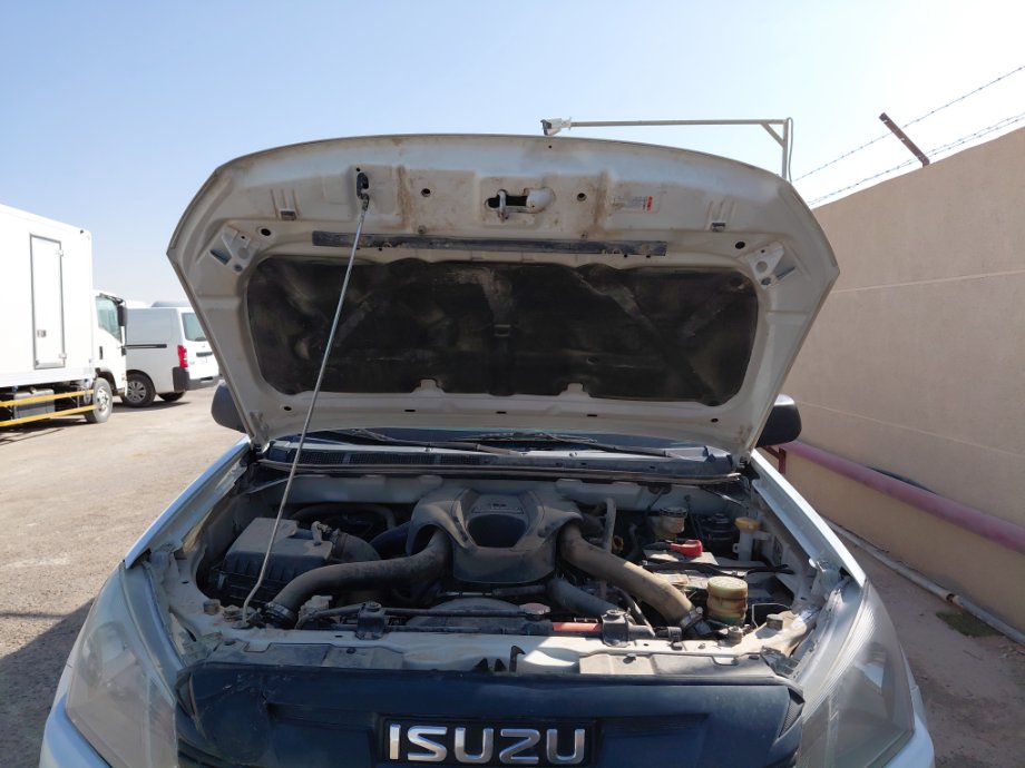 Isuzu D MAX 4x4 2022 image