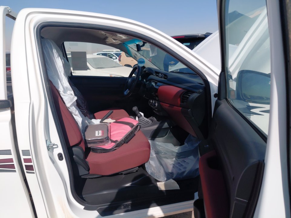 تويوتا هايلكس  GLX 2023 image