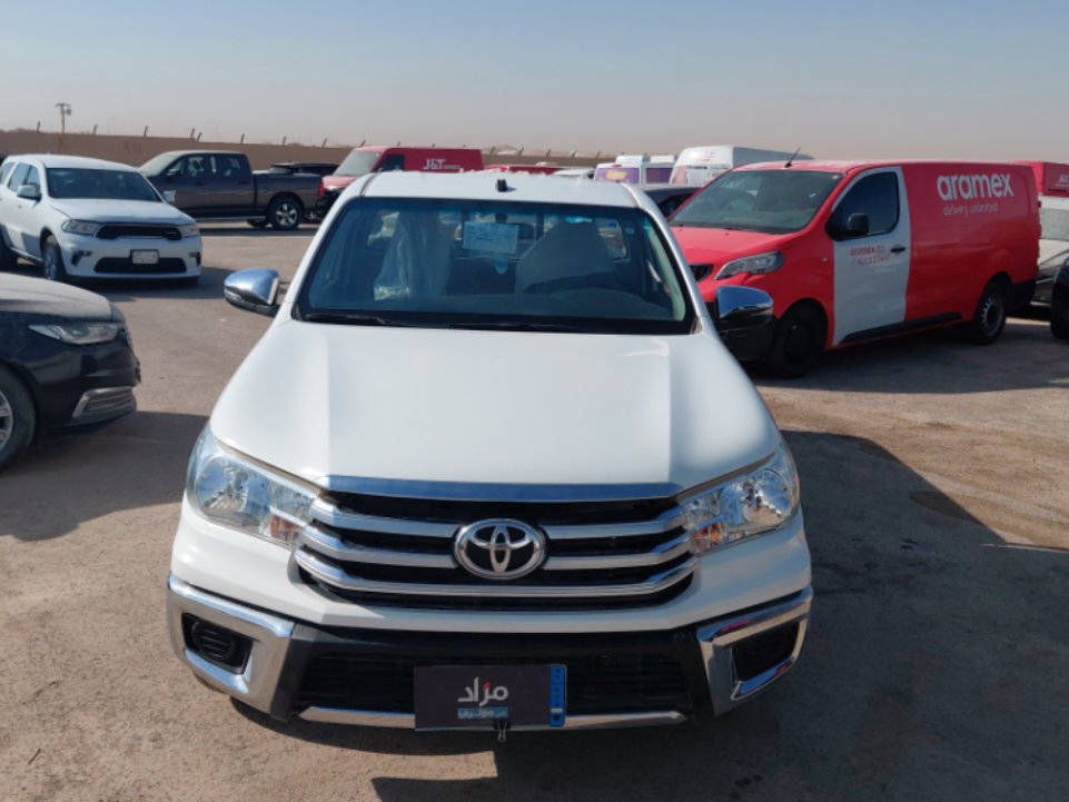 تويوتا هايلكس  GLX 2023