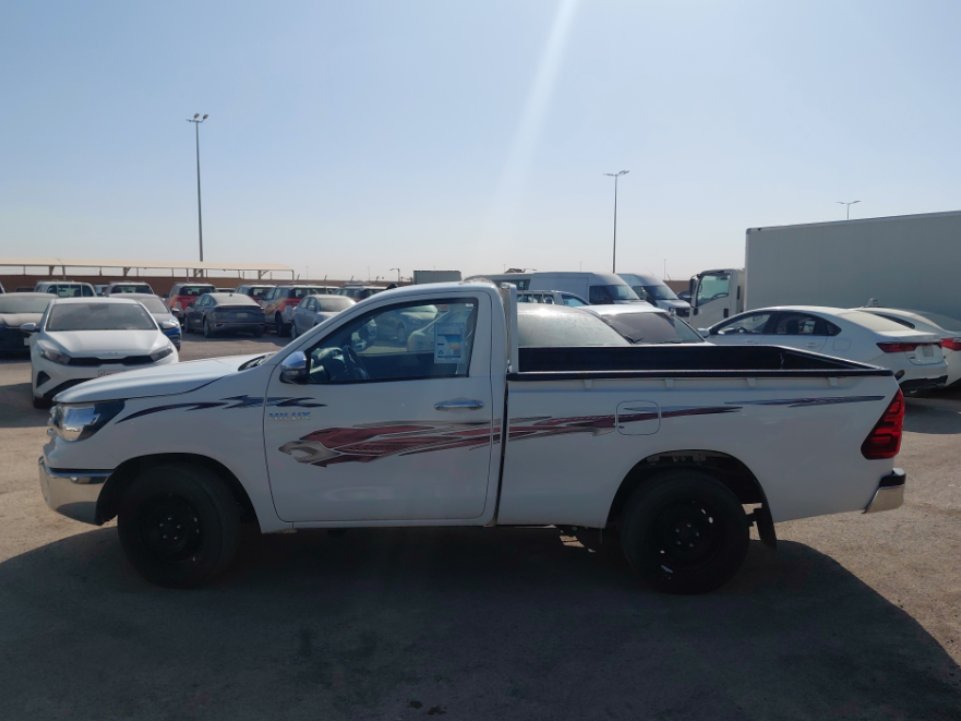 تويوتا هايلكس  GLX 2023 image