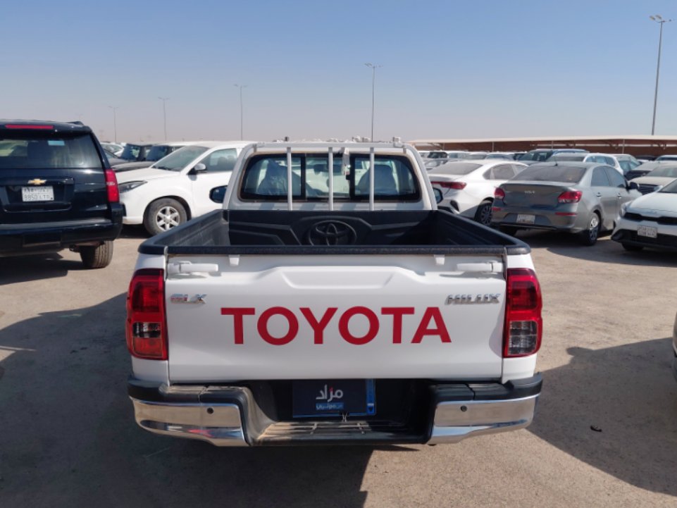 تويوتا هايلكس  GLX 2023 image