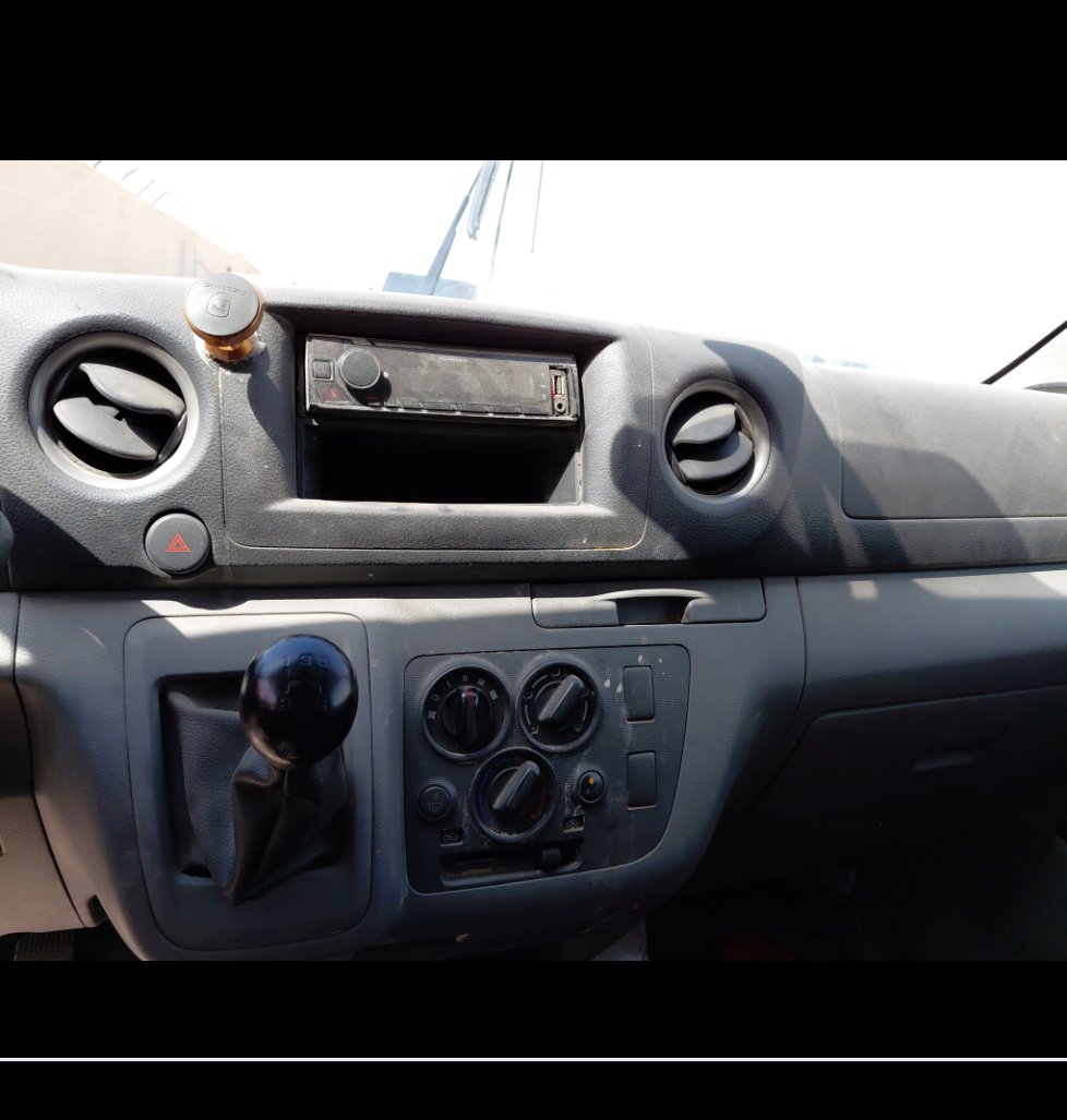 نيسان أورفان  2022 image