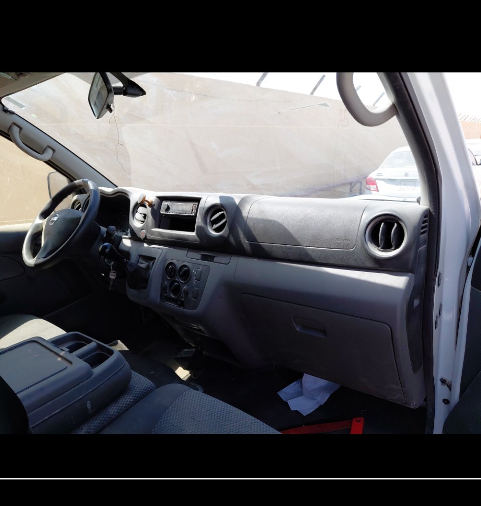 نيسان أورفان  2022 image