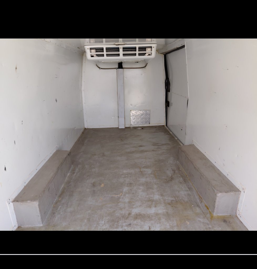 نيسان أورفان  2022 image