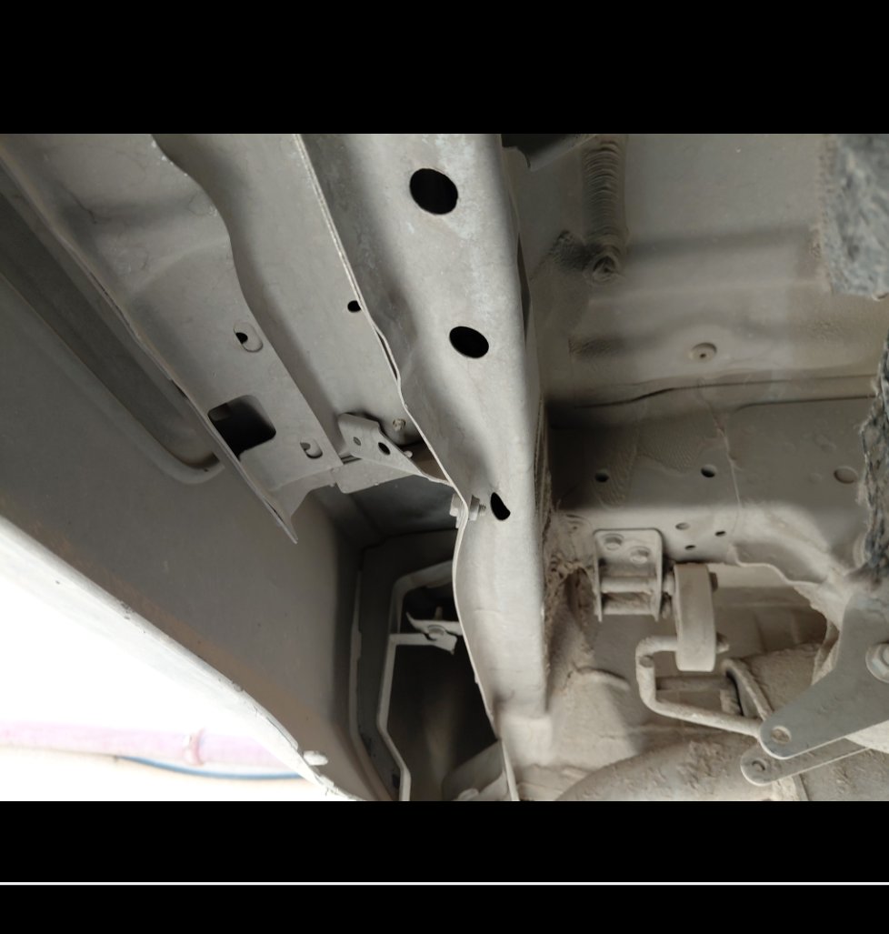 نيسان أورفان  2022 image