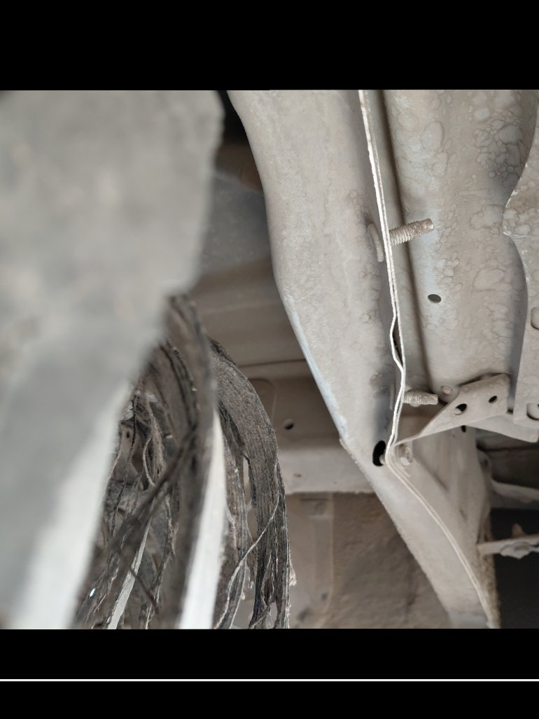 نيسان أورفان  2022 image