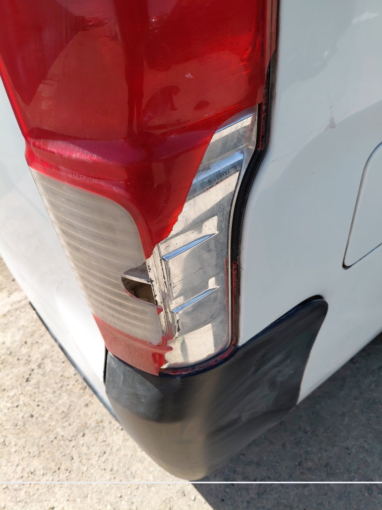 نيسان أورفان  2022 image