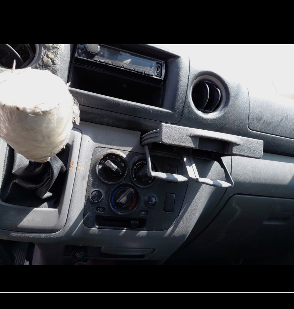 نيسان أورفان  2022 image