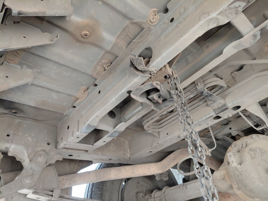 نيسان أورفان  2022 image