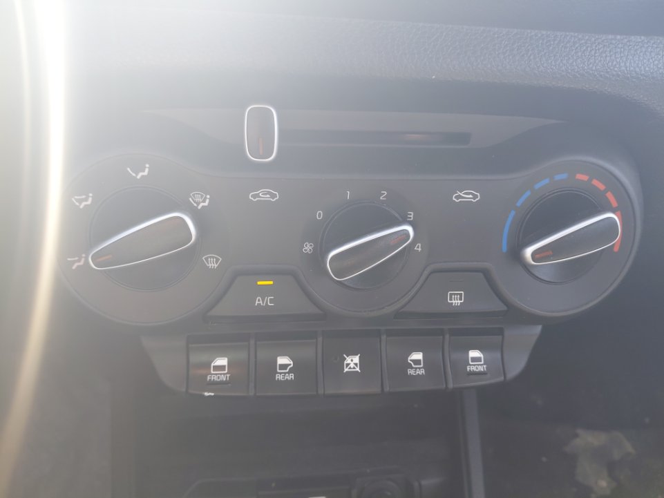 كيا بيجاس LX FWD 2023 image