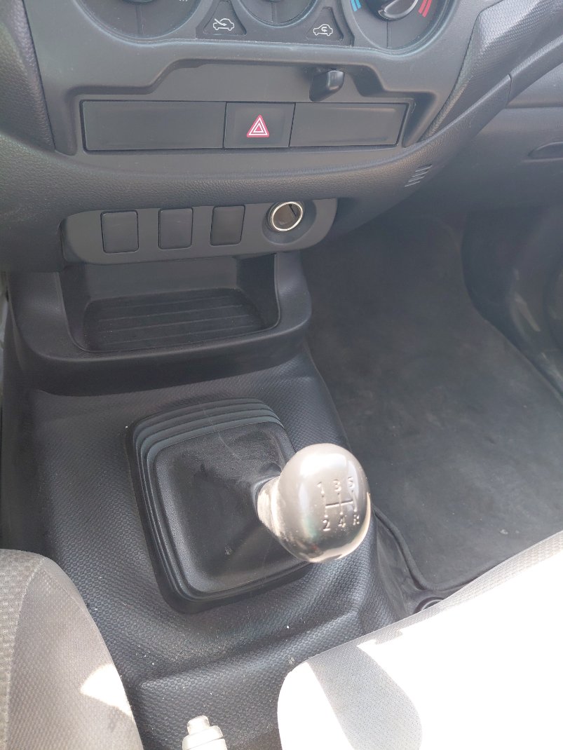 ميتسوبيشي L200  2022 image