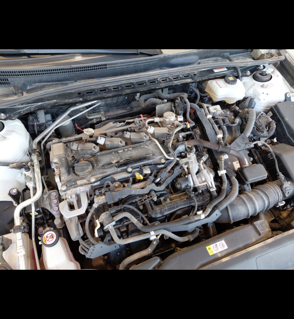 Toyota Camry LE HEV 2020 image