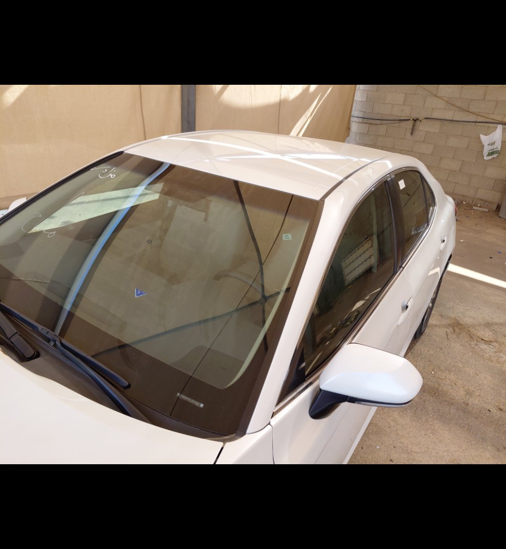 Toyota Camry LE HEV 2020 image