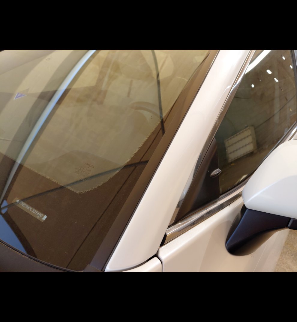 Toyota Camry LE HEV 2020 image