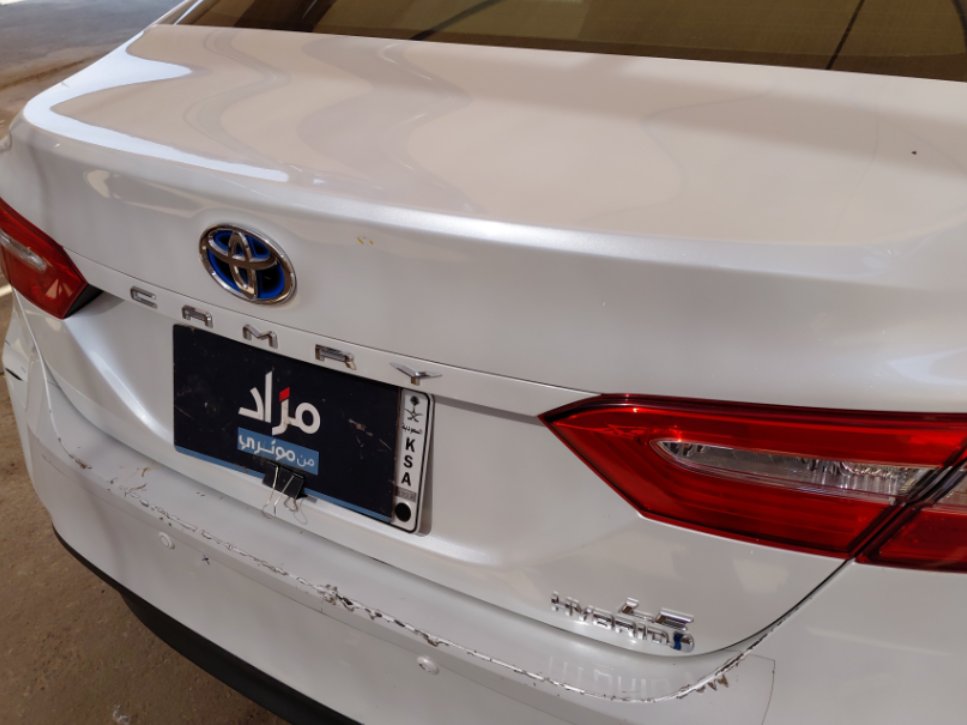 Toyota Camry LE HEV 2020 image