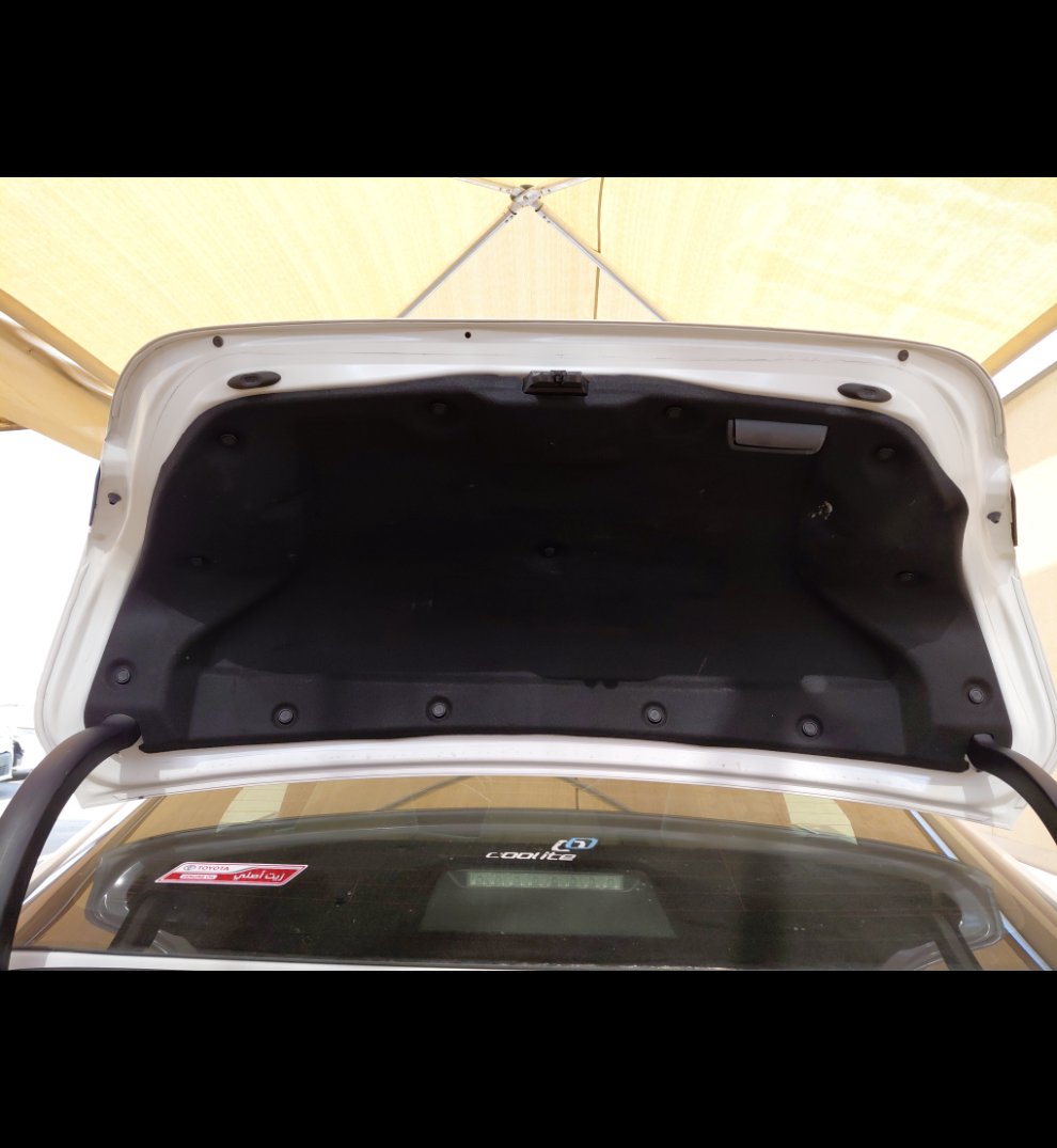 Toyota Camry LE HEV 2020 image