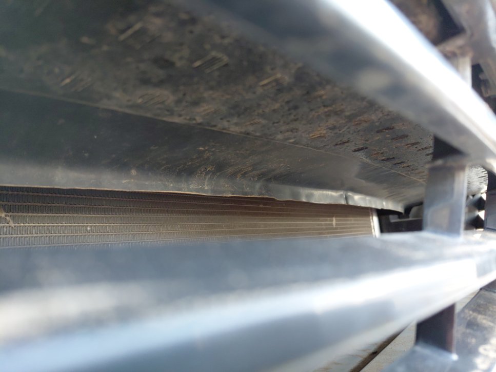 Toyota Camry LE HEV 2020 image