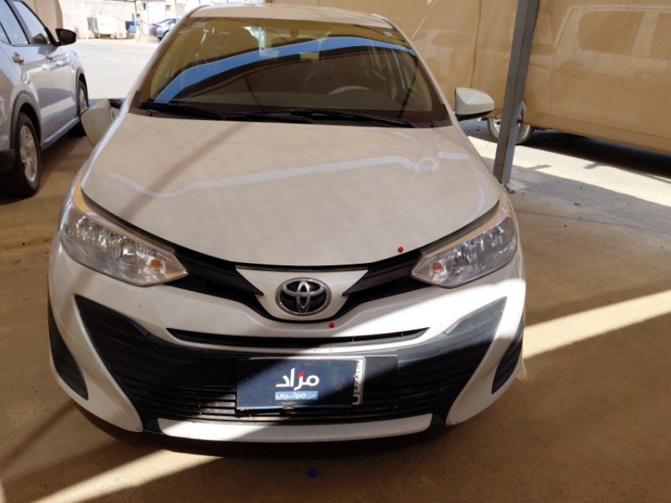 Toyota Yaris Y PLUS  2020