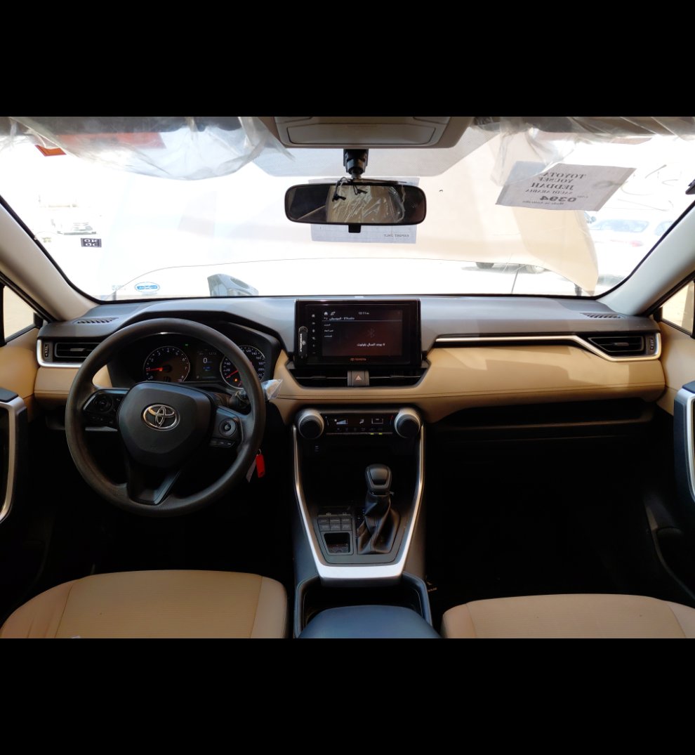 Toyota RAV4 LE 4X4 SPORTS UTILITY 2021 image