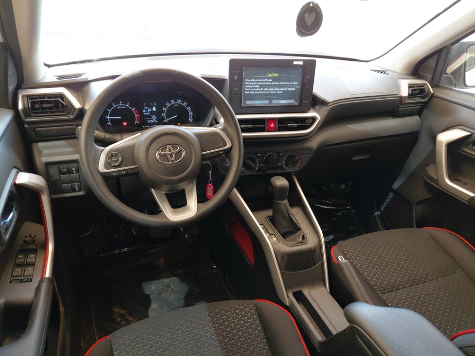 Toyota RAIZE XLE 2024 image