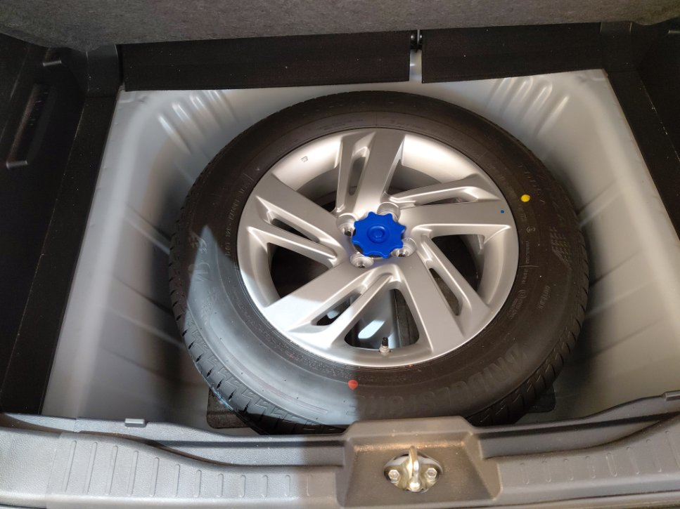 Toyota RAIZE XLE 2024 image