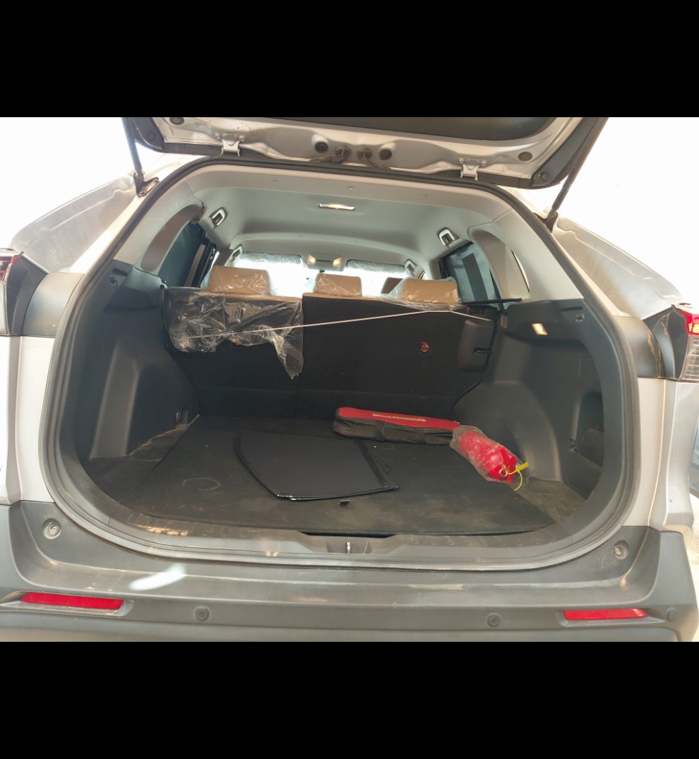 Toyota RAV4 LE 4X4 SPORTS UTILITY 2021 image