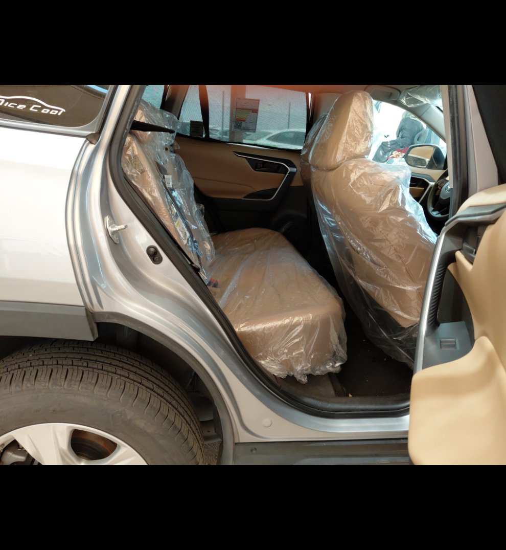 Toyota RAV4 LE 4X4 SPORTS UTILITY 2021 image